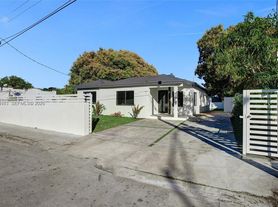 7943 NW 6th Ave, Miami, FL
