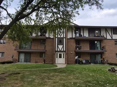 10845 S 84th Ave APT 2A, Palos Hills, IL, 60465
