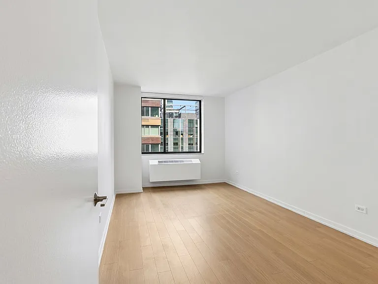 75 W End Ave #S9I — Photo 8