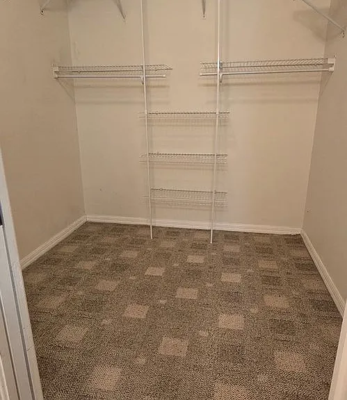 240 Timber Lake Cir #D202 — Photo 7