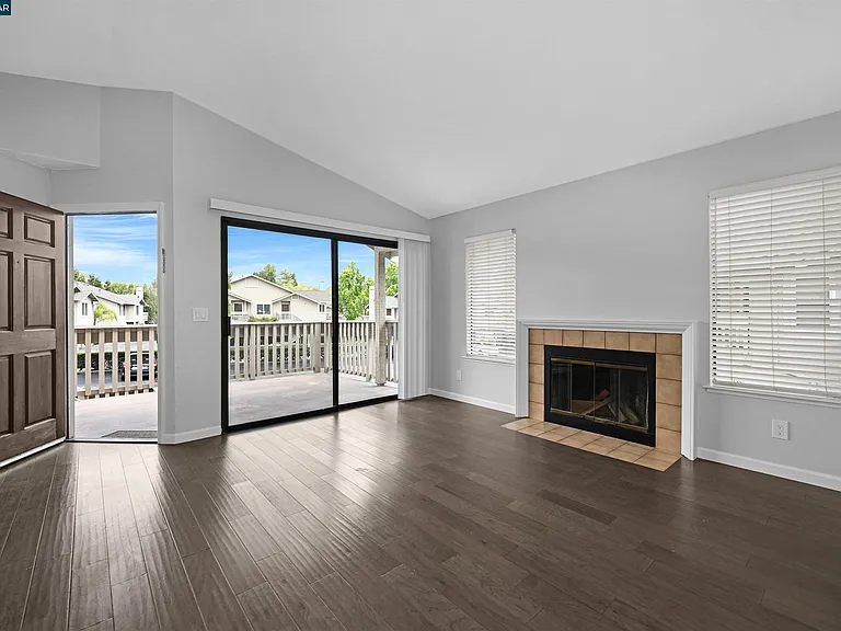 3659 Crow Canyon Rd — Photo 9