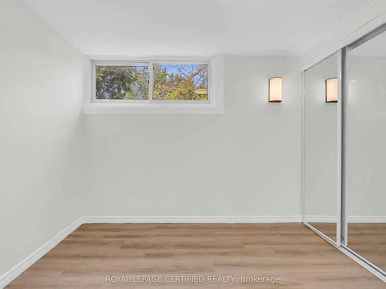 1398 Rebecca St — Photo 17