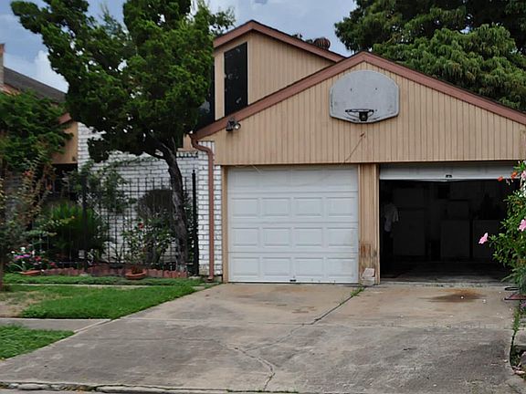 3rd image of 4127 Wildacres Dr