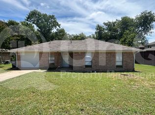 4904 Brookhollow Dr, Sachse, TX 75048