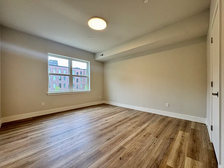 5222-24 Chester Ave #4 — Photo 29