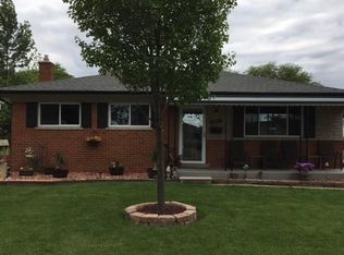 32815 Eiffel Ave, Warren, MI 48088