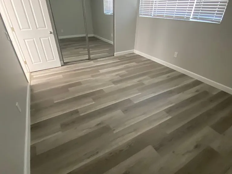 567 Chambers St — Photo 3