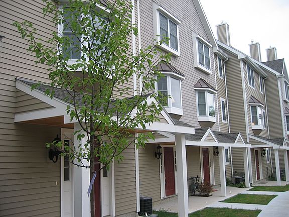 Villas at Presidents Row