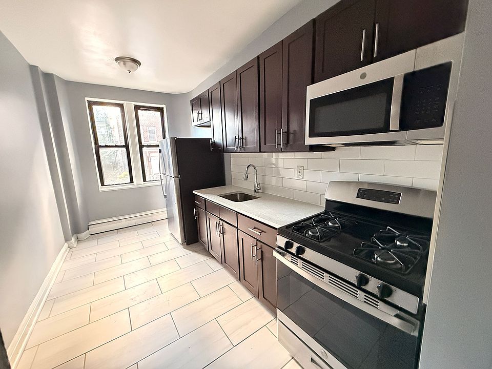 1st image of 14 Kensington Ave #32E