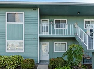 134 Cypress Way E APT 3, Naples, FL 34110