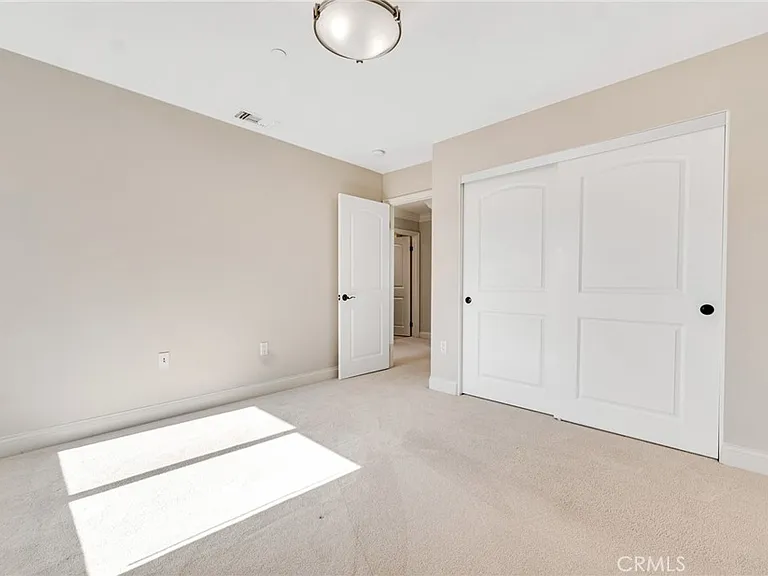 32174 Beachlake Ln — Photo 17