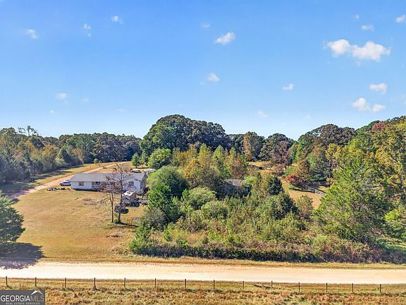 2nd image of 52 Lois Kinney Rd