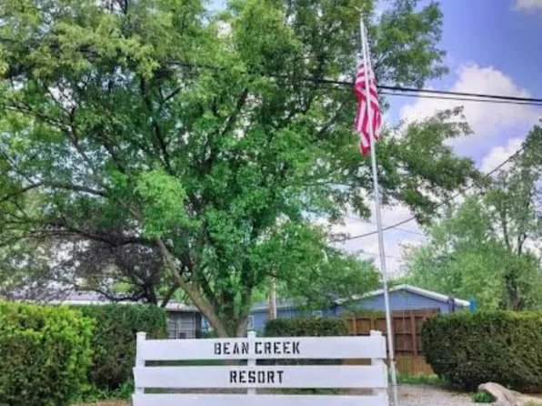 9589 Princess Dr, Manitou Beach, MI 49253