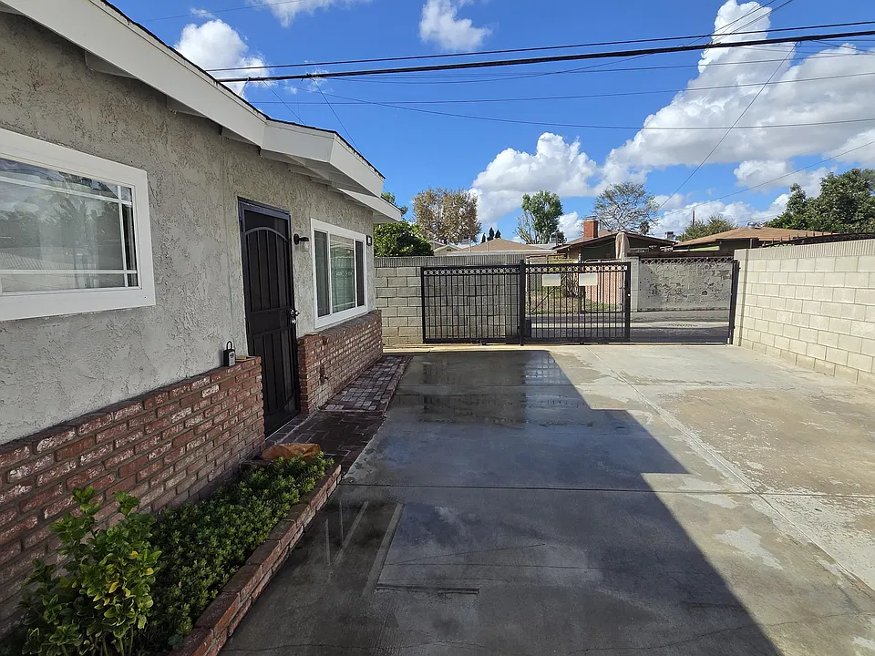15335 S Georgia Ave