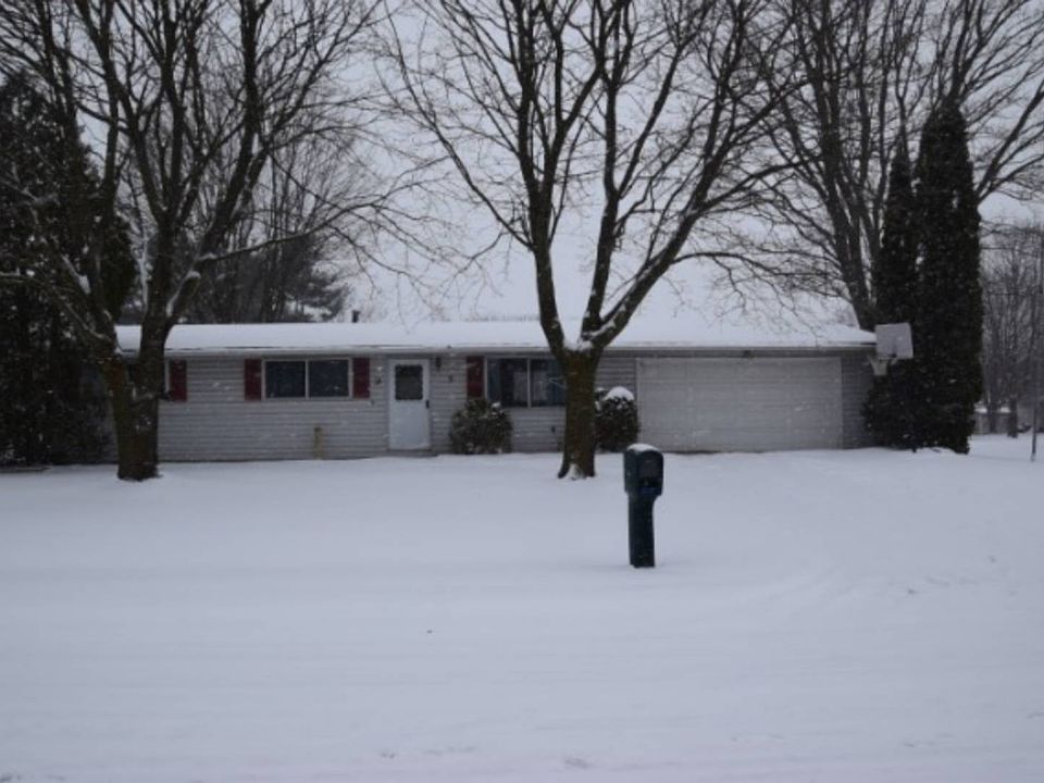 1st image of 3 Lincoln Ave