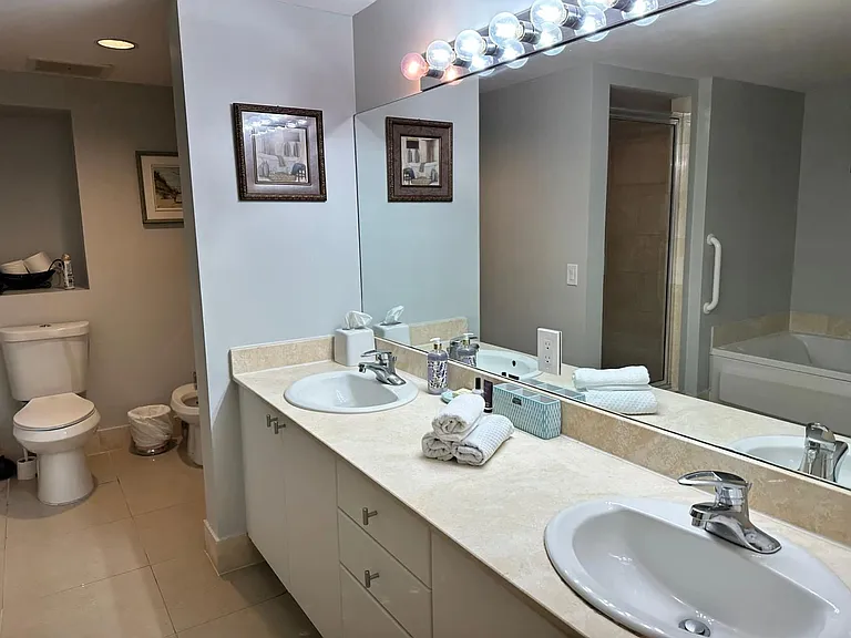17375 Collins Ave #1507 — Photo 7