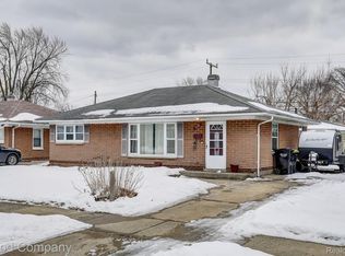 1176 E Kalama Ave, Madison Heights, MI