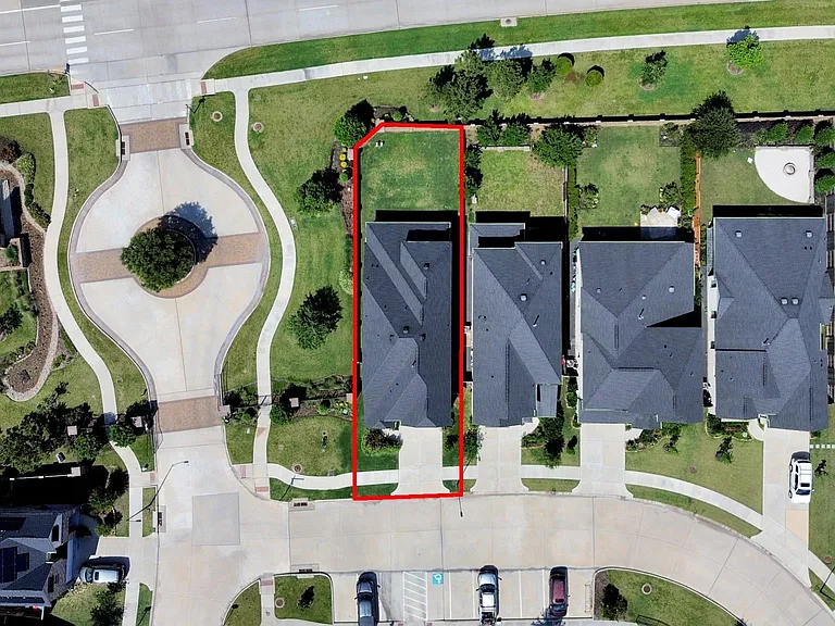 6707 Regatta Park Ln — Photo 3
