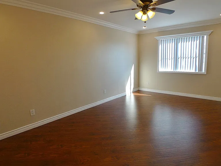 Villa De Adel Apts — Photo 66