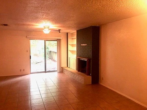 2nd image of 8401 Fathom Cir #A