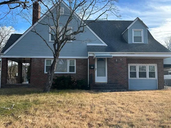 705 N 9th St, Millville, NJ 08332