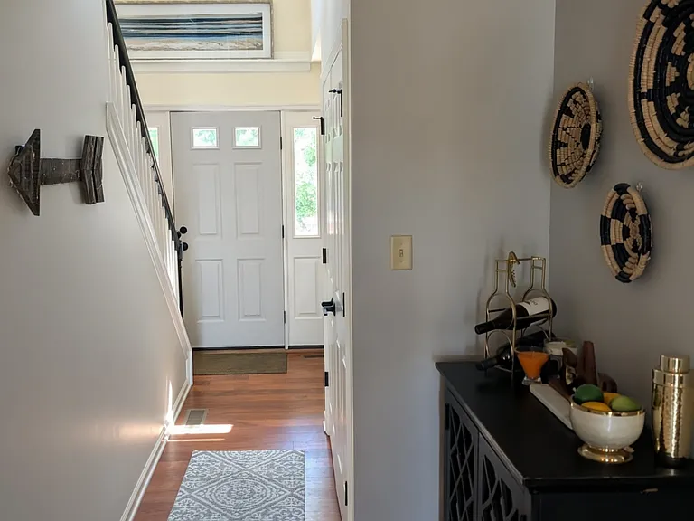 109 Clemson Ct — Photo 4