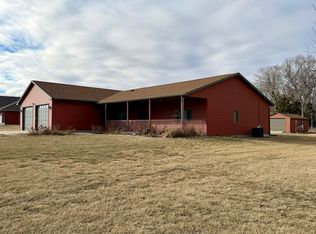 410 Nathan Ave, Mitchell, SD 57301