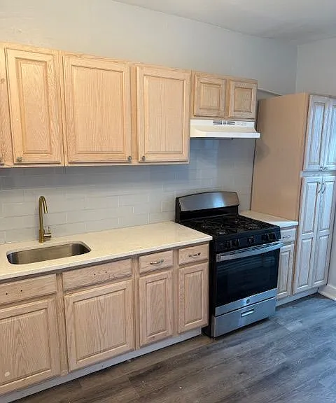 1144 Blake Ave #2 — Photo 1