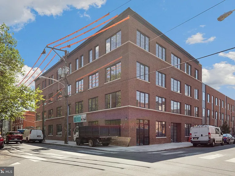 1701 S 4th St #203 — Photo 29