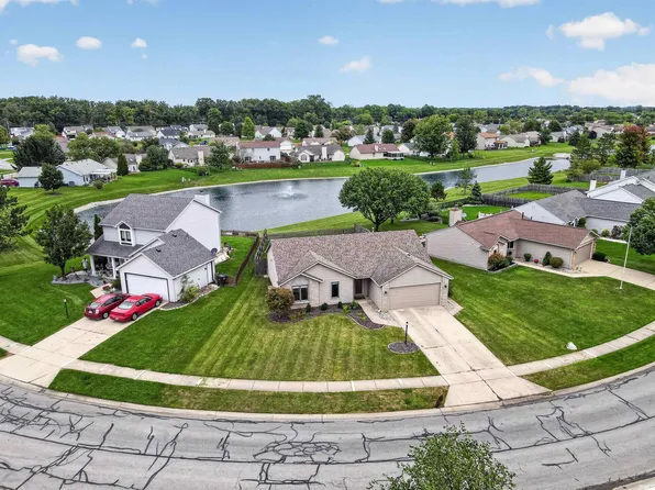1328 Oak Bay Run, Fort Wayne, IN 46825