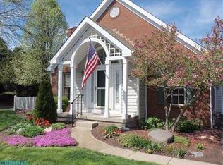3676 Lakestone Cir, Hilliard, OH 43026