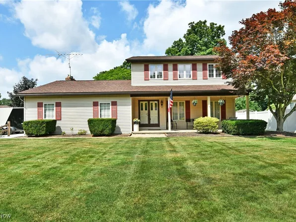 8518 Four Seasons Trl, Poland, OH 44514