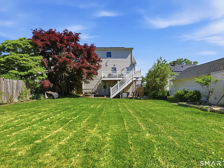 305 Sylvan St — Photo 30