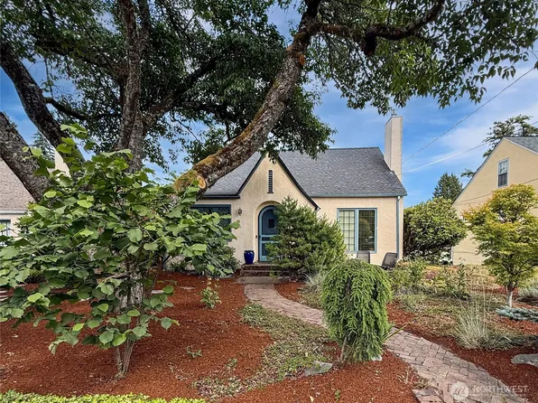 424 Rogers Street NW, Olympia, WA 98502