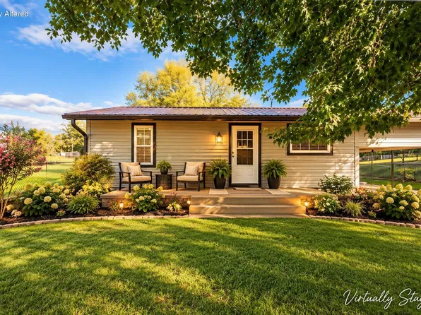 102 Missouri St, Higbee, MO 65257