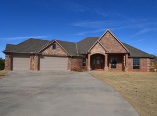 10720 NE Wolf Rd, Fletcher, OK 73541