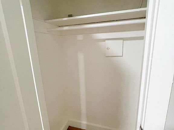 3rd image of 577 14th Ave APT 1