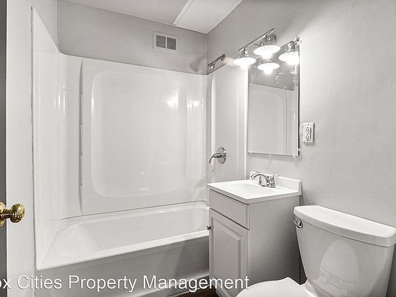 5th image of 492 E Merrill Ave Unit 6