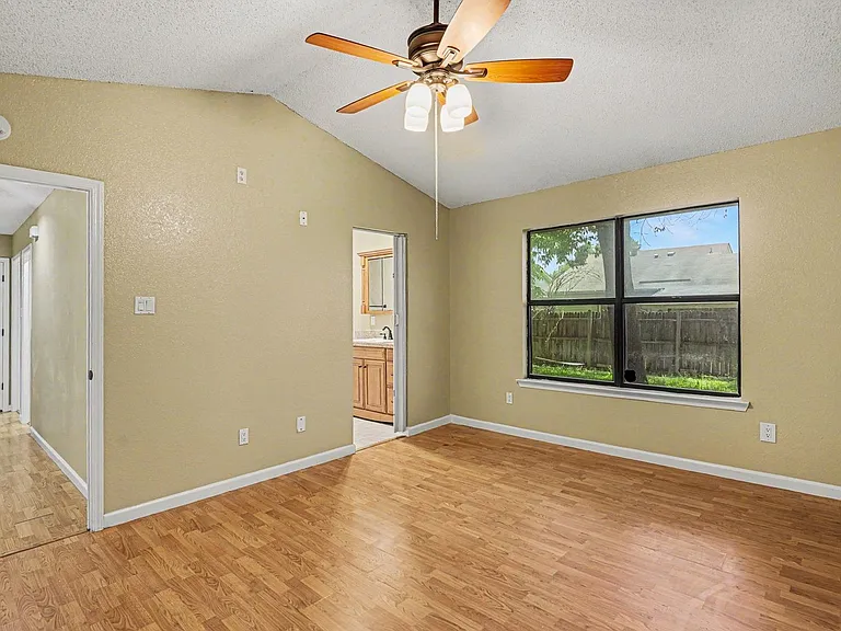 4648 Birchbend Ln — Photo 8