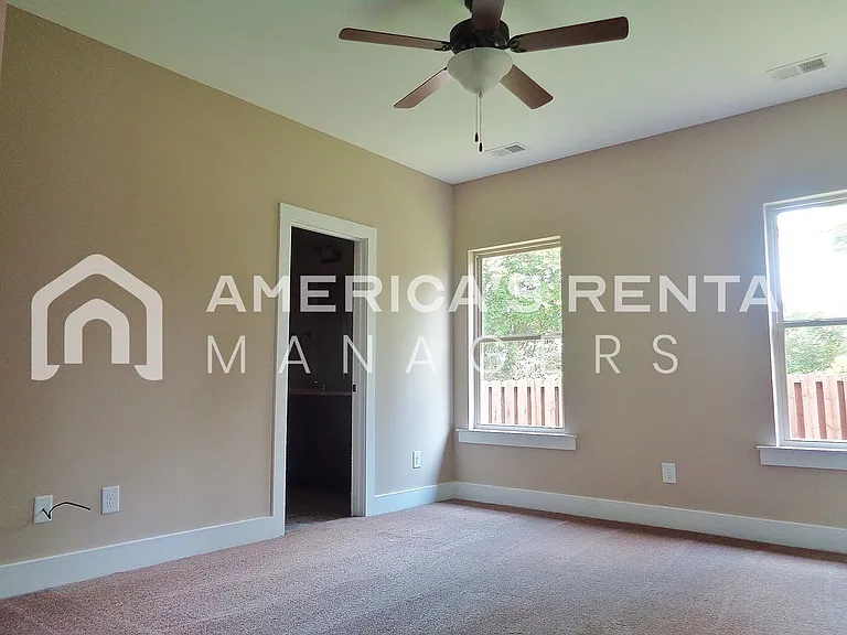 11509 Andrew Way — Photo 10