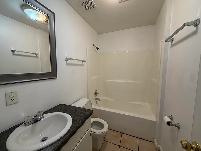 124 Miley Ave — Photo 14