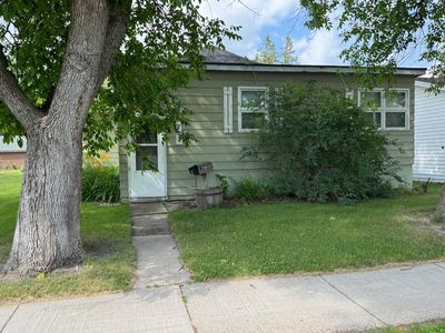 703 Center St E, Roseau, MN, 56751