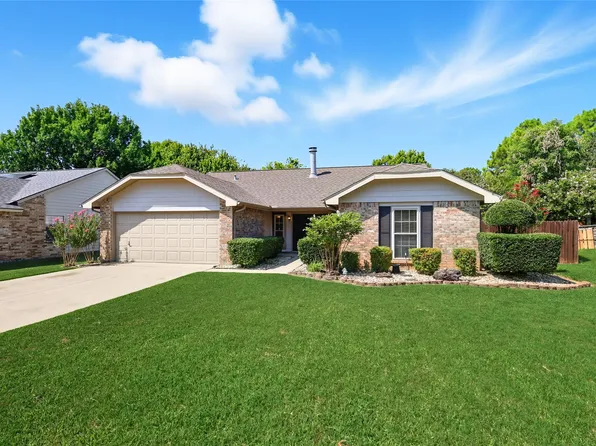 2611 Jenny Ln, Euless, TX 76039
