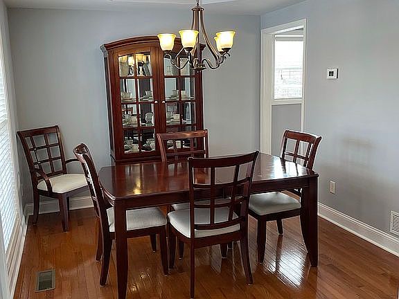 3rd image of 4202 Stonemeadow Ct