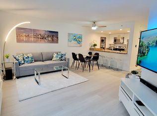 1060 Alberni St #603, Vancouver, BC V6E 4K2