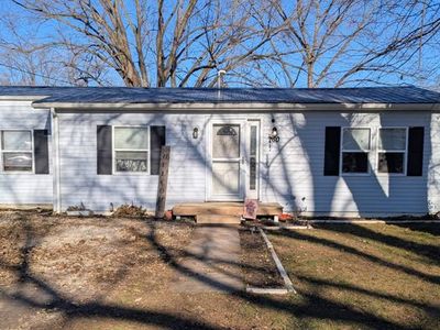 160 S Church St, New Canton, IL, 62356