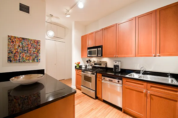 Rented by CORE | media 2