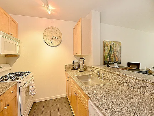 Rented by Cooper & Cooper Real Estate | media 5