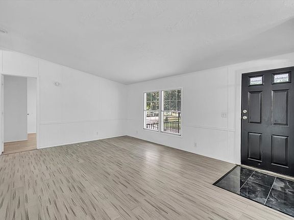 5th image of 80 Elm Ln