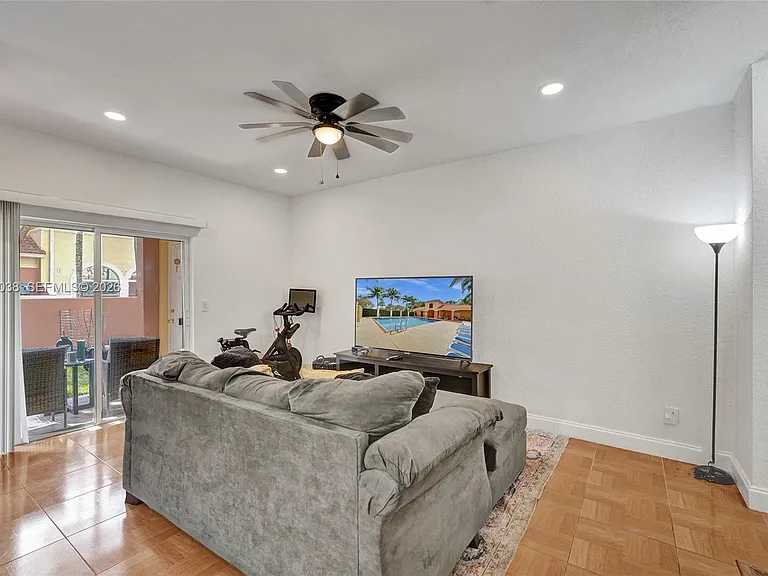 1315 N Santa Catalina Cir #1315 — Photo 24